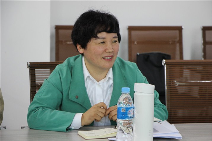 图书馆,我们如痴如醉嗅书香;也就是说